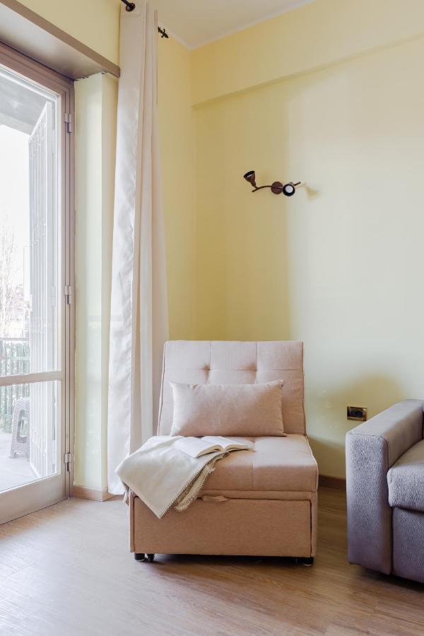 Le Rondini Apartment, 5 Persone, 2 Balconi, Policlinico Tor Vergata E Casilino 罗马 外观 照片