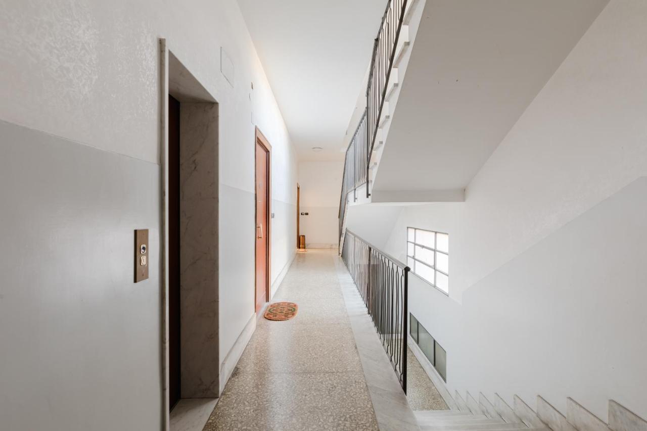 Le Rondini Apartment, 5 Persone, 2 Balconi, Policlinico Tor Vergata E Casilino 罗马 外观 照片