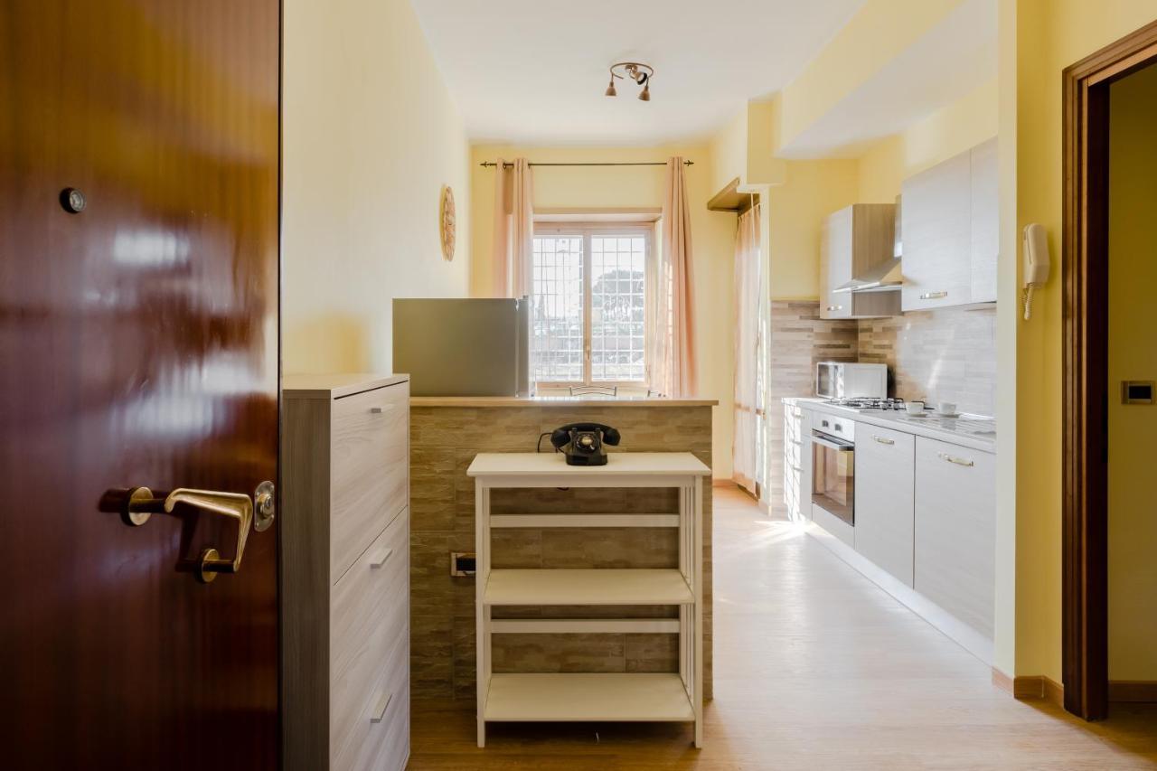 Le Rondini Apartment, 5 Persone, 2 Balconi, Policlinico Tor Vergata E Casilino 罗马 外观 照片